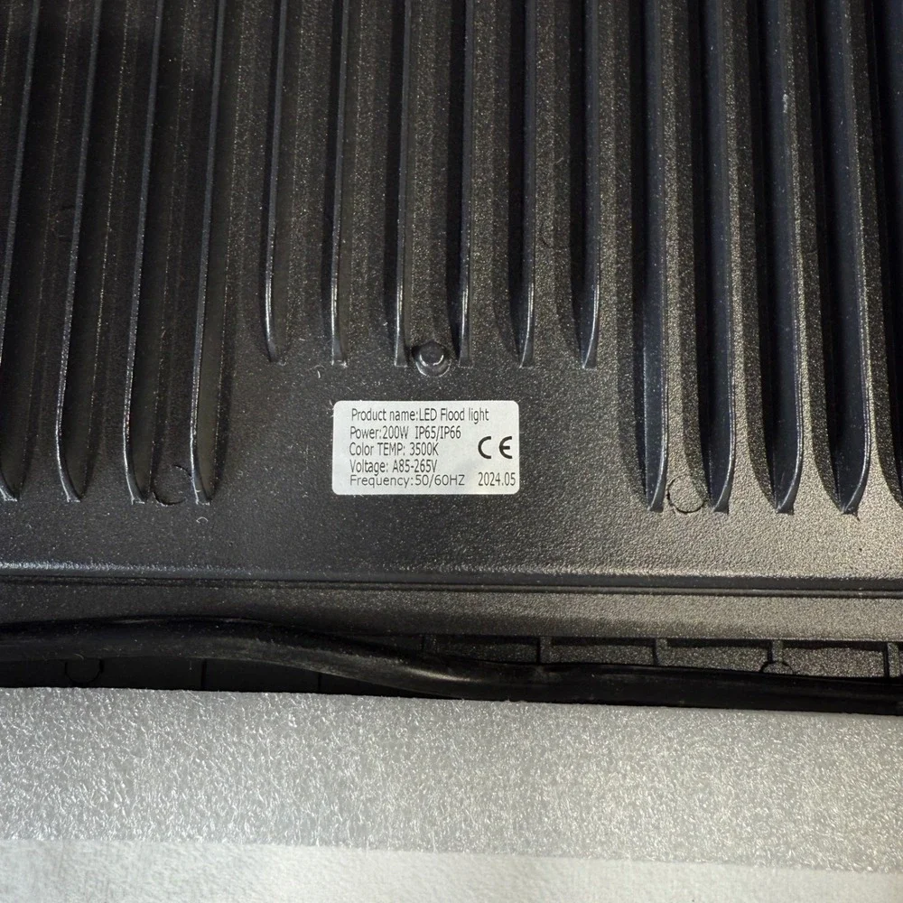 200W LED Flood Light Outdoor Security Spotlight IP65 Waterproof‎ 120 Beam Angle
